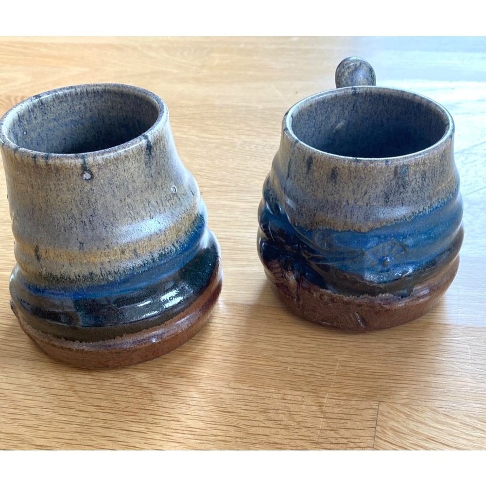 New Handmade Studio his/her Pottery mugs, signed, earth tones, blue, glazed - Picture 9 of 9